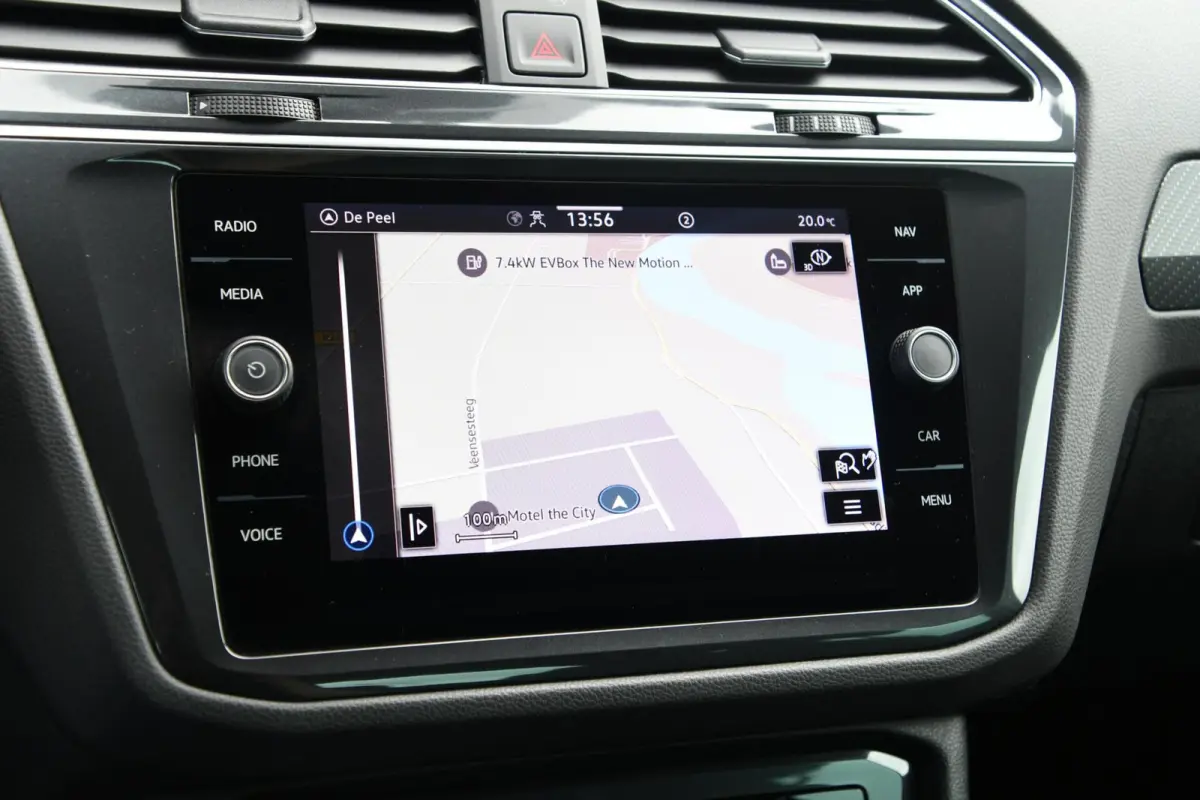 1.4 TSI eHybrid R-Line Business+ | SOH 93,6%