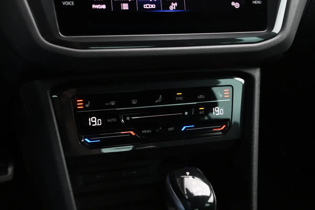 1.4 TSI eHybrid R-Line Business+ | SOH 93,6%