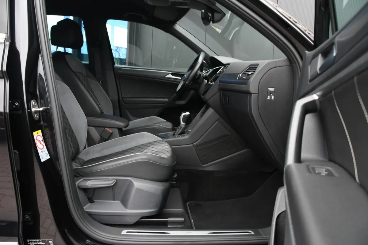 1.4 TSI eHybrid R-Line Business+ | SOH 93,6%