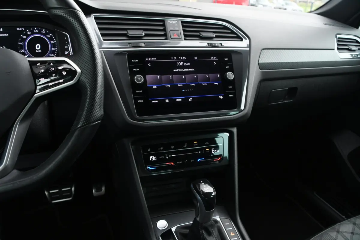 1.4 TSI eHybrid R-Line Business+ | SOH 93,6%