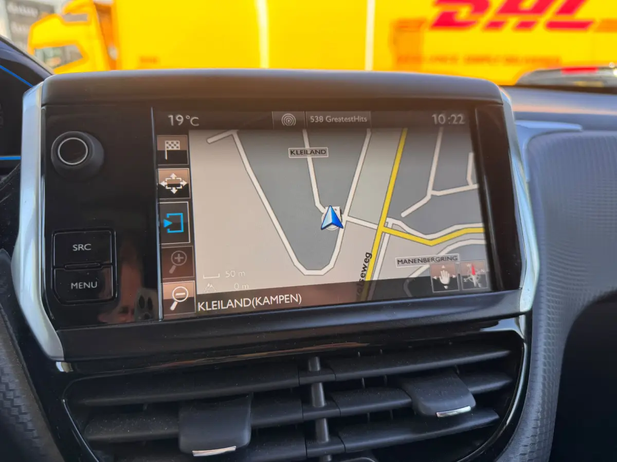 1.2 110PK Allure | Uniek Lage KM-stand | Trekhaak | Panoramadak | Navigatie | DAB | Apple Carplay | | Electronic climate controle | Elektrische ramen voor en achter | LED dagrijverlichting