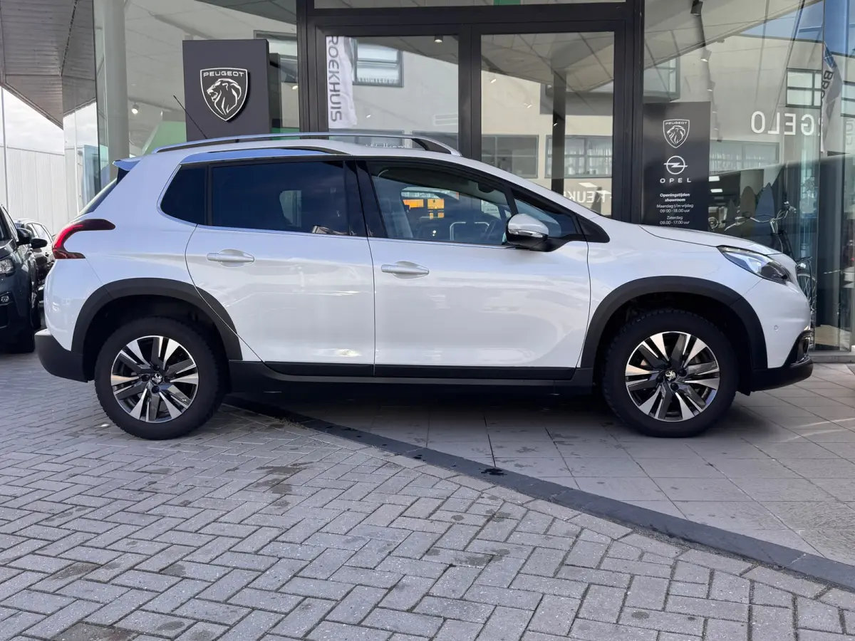 1.2 110PK Allure | Uniek Lage KM-stand | Trekhaak | Panoramadak | Navigatie | DAB | Apple Carplay | | Electronic climate controle | Elektrische ramen voor en achter | LED dagrijverlichting