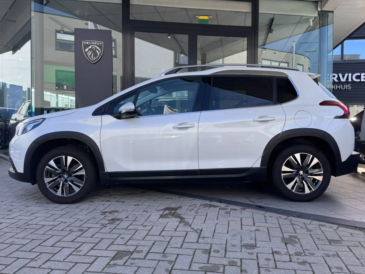 1.2 110PK Allure | Uniek Lage KM-stand | Trekhaak | Panoramadak | Navigatie | DAB | Apple Carplay | | Electronic climate controle | Elektrische ramen voor en achter | LED dagrijverlichting