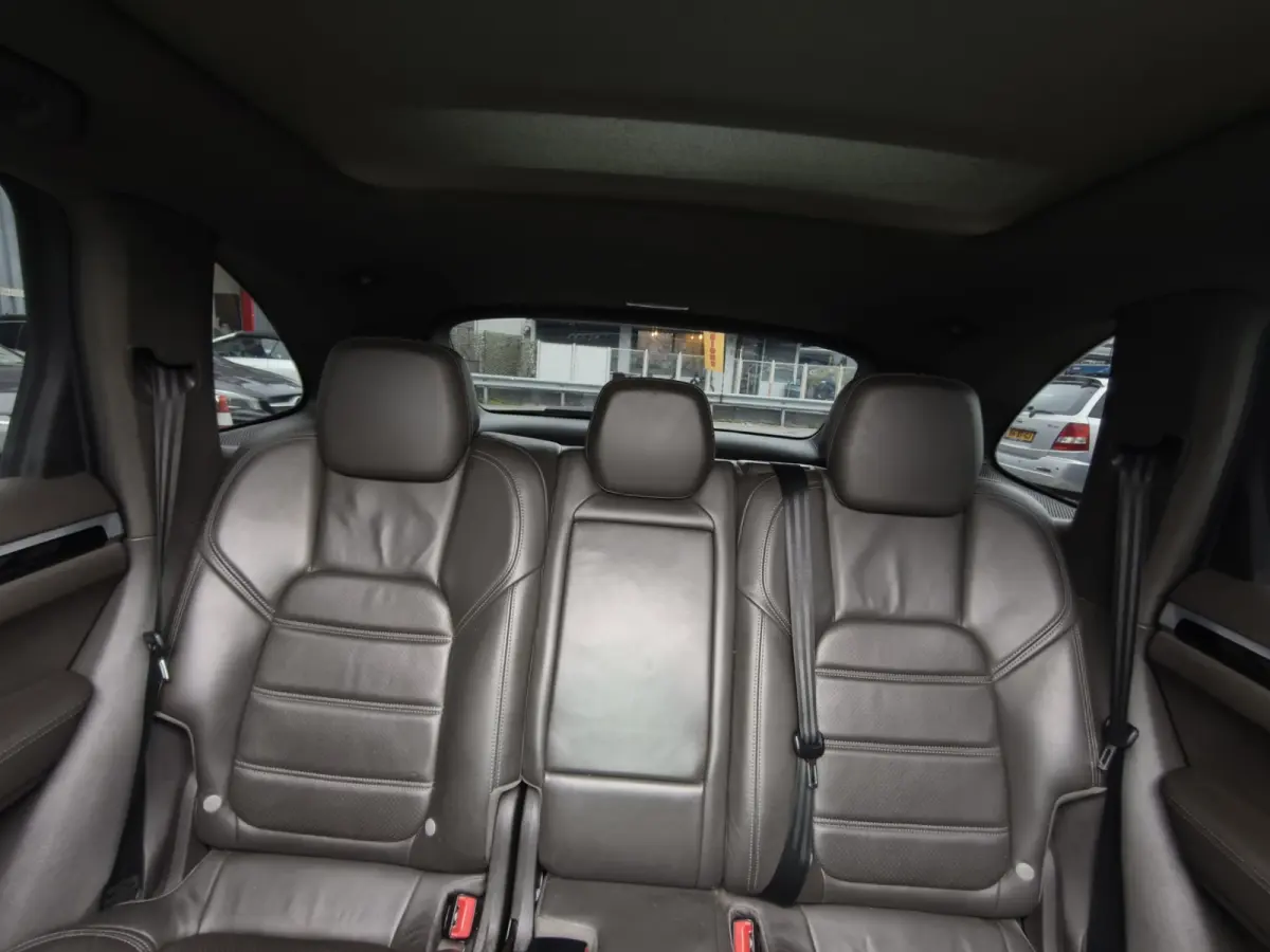 3.0 S E-Hybrid / NAP / PANO / LEER / EXPORT /