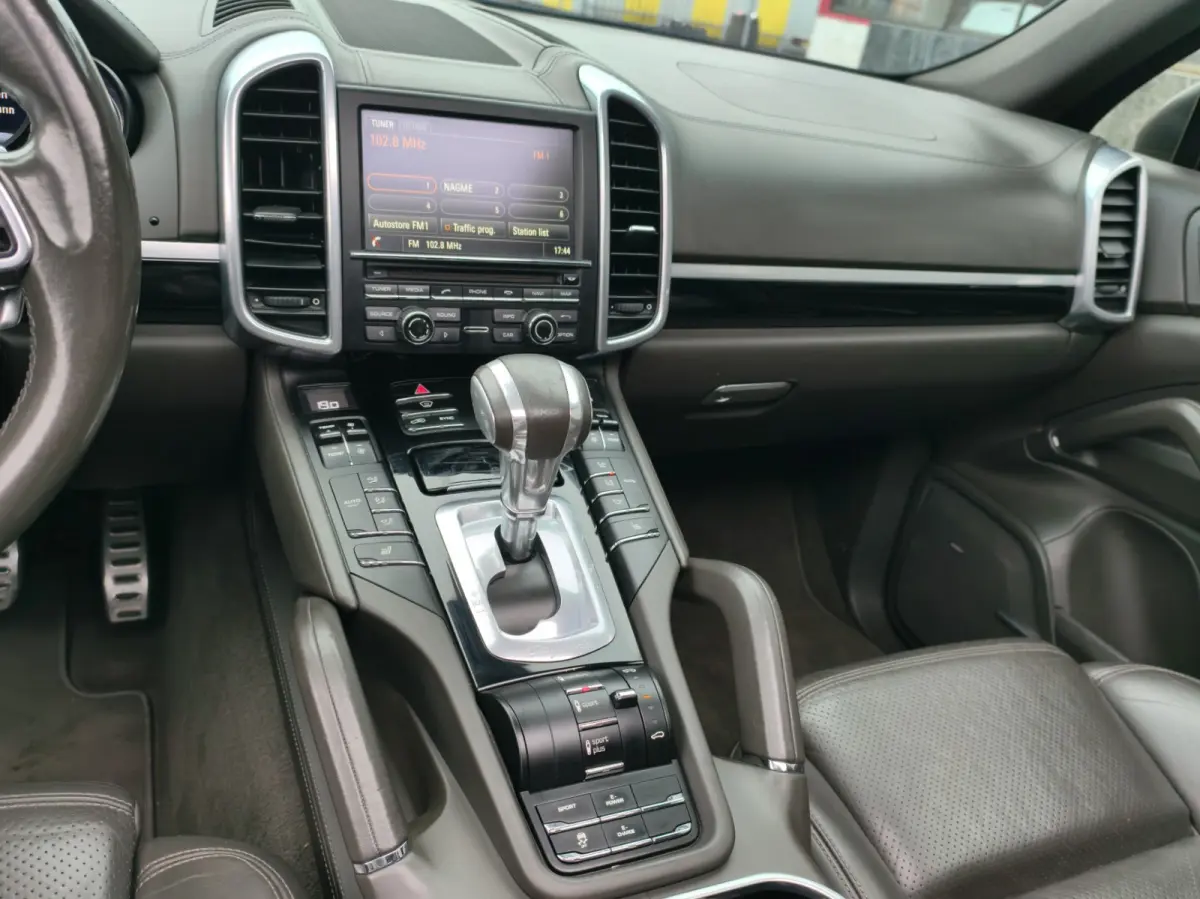 3.0 S E-Hybrid / NAP / PANO / LEER / EXPORT /