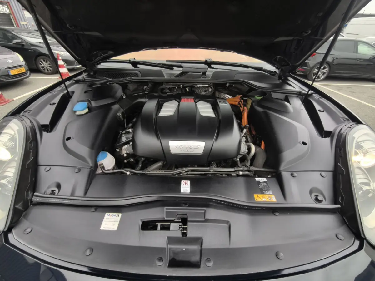 3.0 S E-Hybrid / NAP / PANO / LEER / EXPORT /