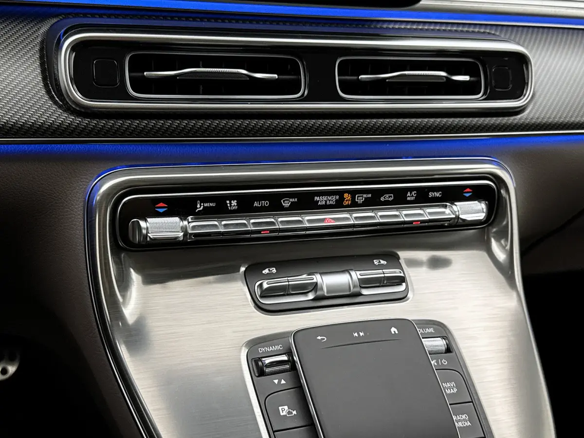 300d L2 Exclusive Marge (BTW & BPM-vrij) 6-zitplaatsen Memory seats Burmester Luchtvering Nappa Leder