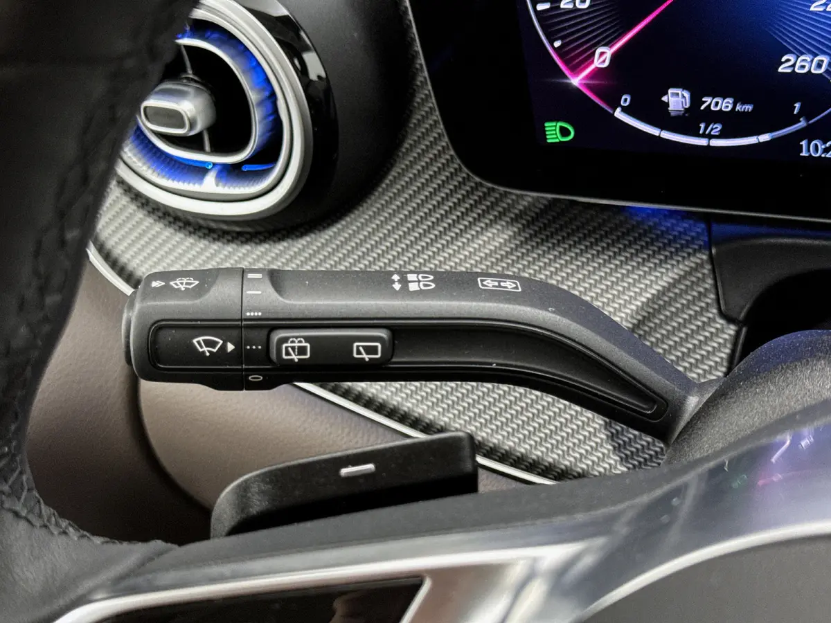 300d L2 Exclusive Marge (BTW & BPM-vrij) 6-zitplaatsen Memory seats Burmester Luchtvering Nappa Leder