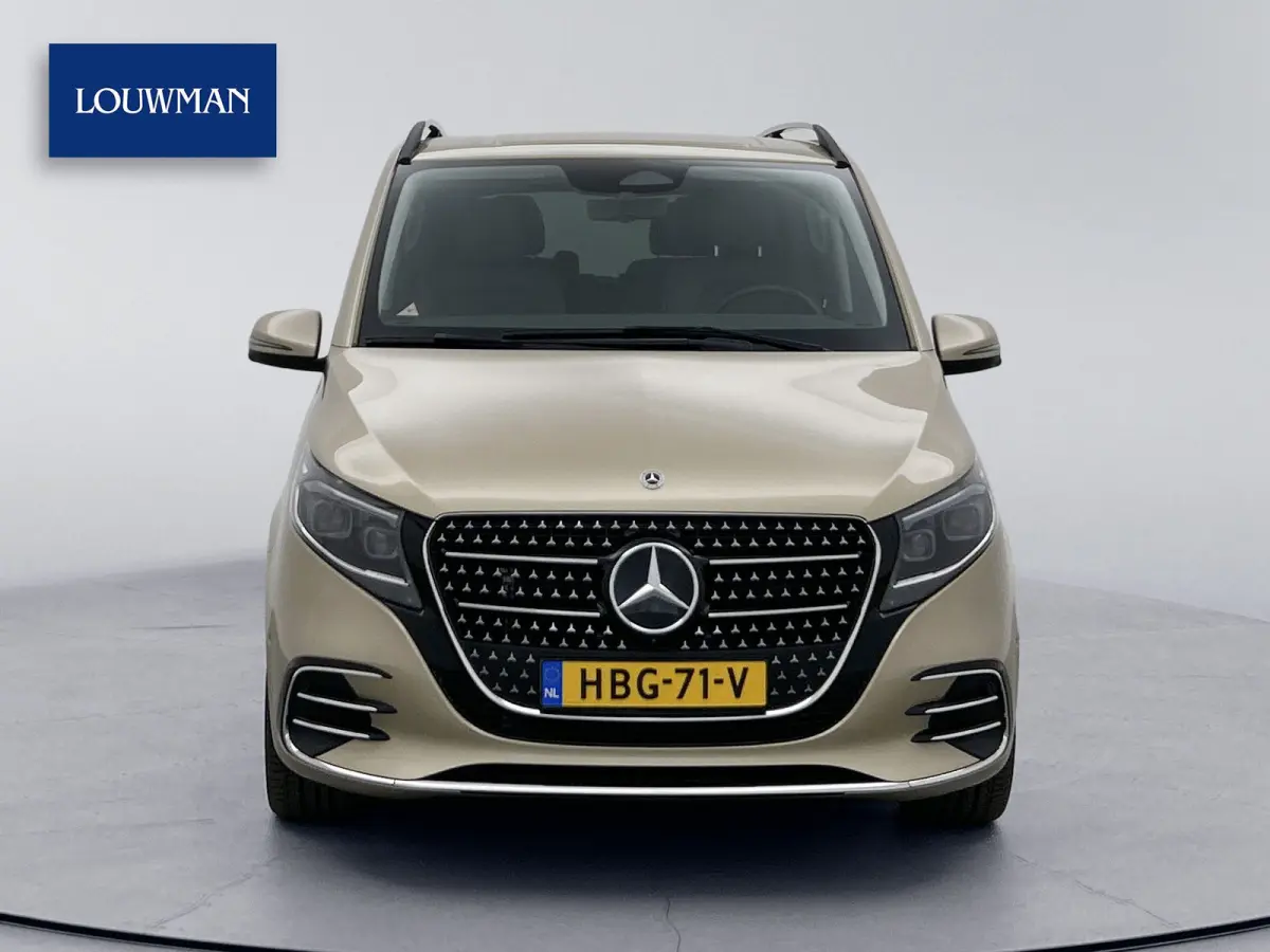 300d L2 Exclusive Marge (BTW & BPM-vrij) 6-zitplaatsen Memory seats Burmester Luchtvering Nappa Leder