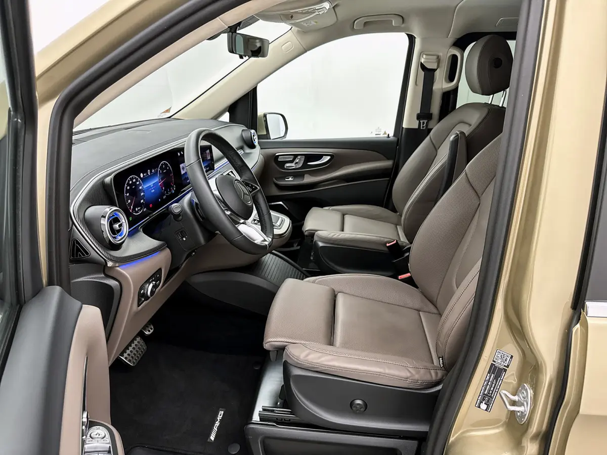 300d L2 Exclusive Marge (BTW & BPM-vrij) 6-zitplaatsen Memory seats Burmester Luchtvering Nappa Leder