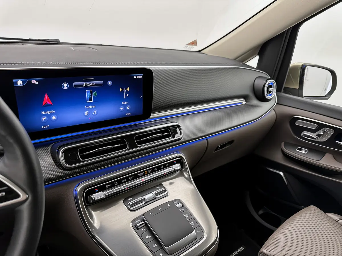 300d L2 Exclusive Marge (BTW & BPM-vrij) 6-zitplaatsen Memory seats Burmester Luchtvering Nappa Leder