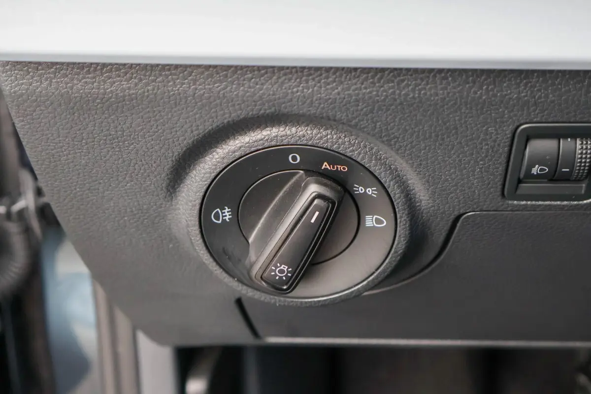 1.0 EcoTSI 95pk Style | DAB | Apple CarPlay/ Android Auto | Parkeersensoren Achter | Cruise Control | Airco Automatische