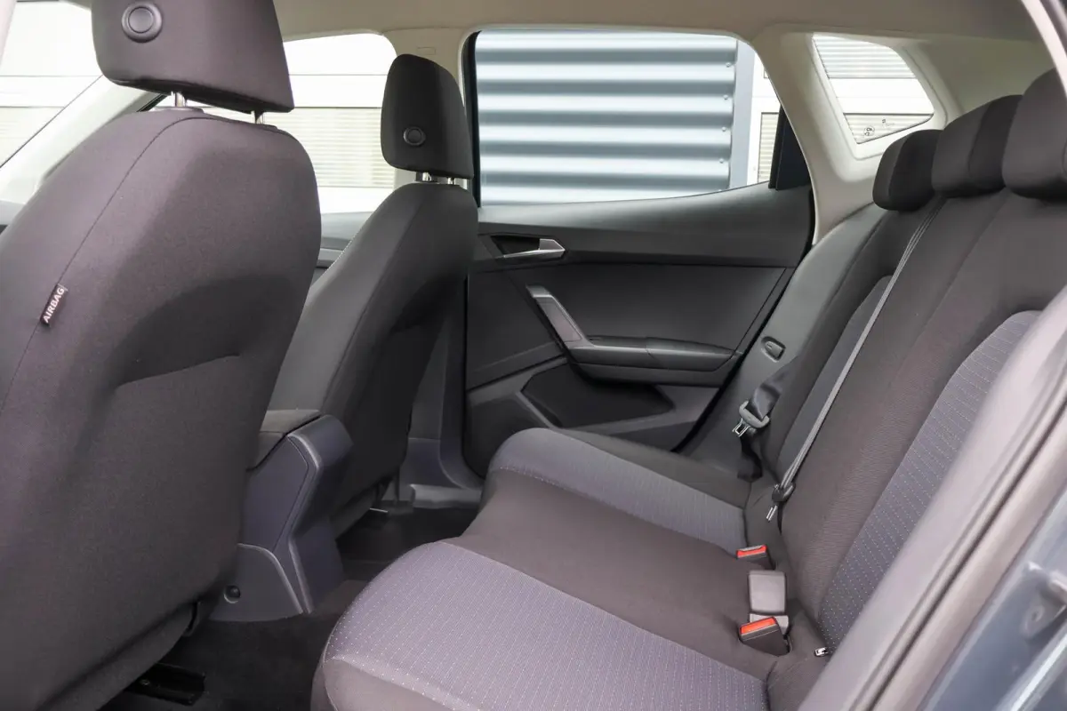 1.0 EcoTSI 95pk Style | DAB | Apple CarPlay/ Android Auto | Parkeersensoren Achter | Cruise Control | Airco Automatische
