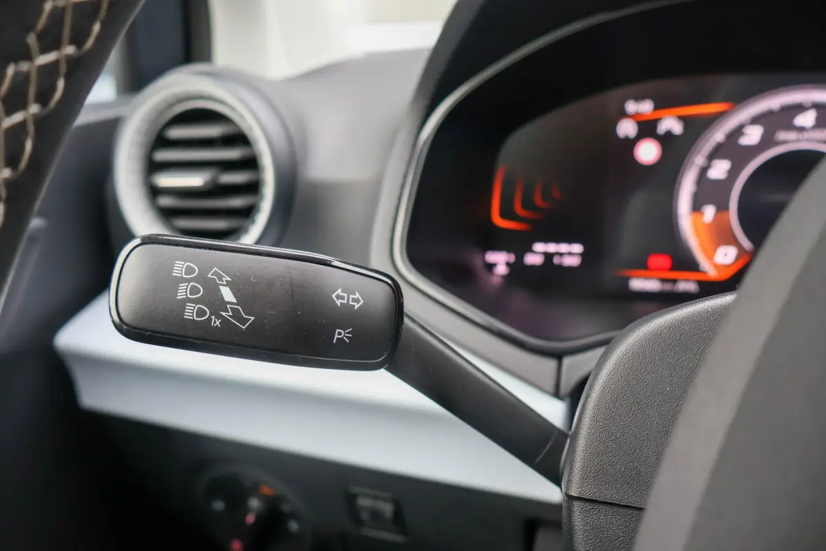 1.0 EcoTSI 95pk Style | DAB | Apple CarPlay/ Android Auto | Parkeersensoren Achter | Cruise Control | Airco Automatische