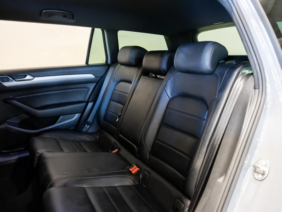 1.4 TSI PHEV GTE Business SOH 94% / 218pk / NAP / Leder / Achteruitrij camera / IQ LED /