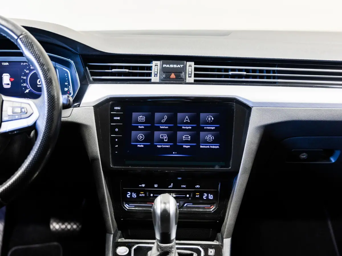 1.4 TSI PHEV GTE Business SOH 94% / 218pk / NAP / Leder / Achteruitrij camera / IQ LED /