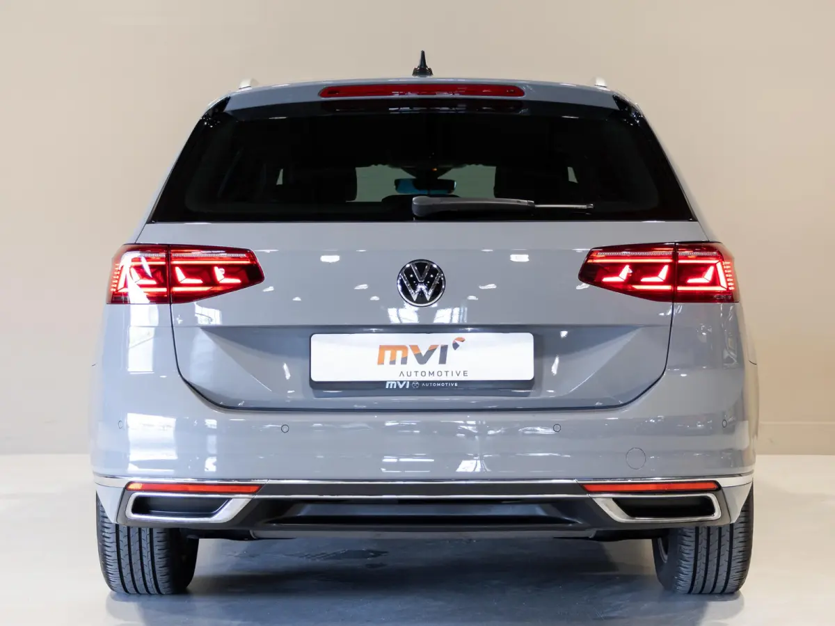 1.4 TSI PHEV GTE Business SOH 94% / 218pk / NAP / Leder / Achteruitrij camera / IQ LED /