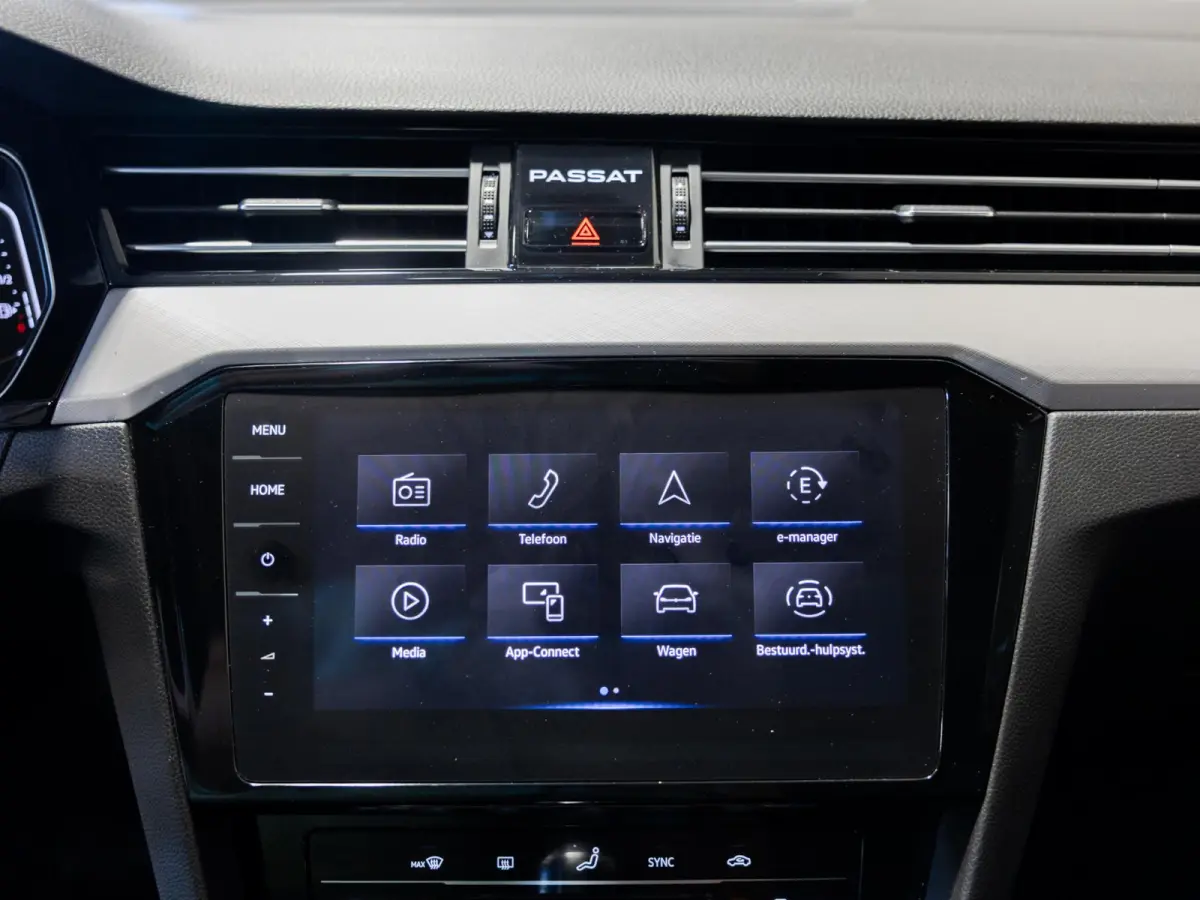1.4 TSI PHEV GTE Business SOH 94% / 218pk / NAP / Leder / Achteruitrij camera / IQ LED /