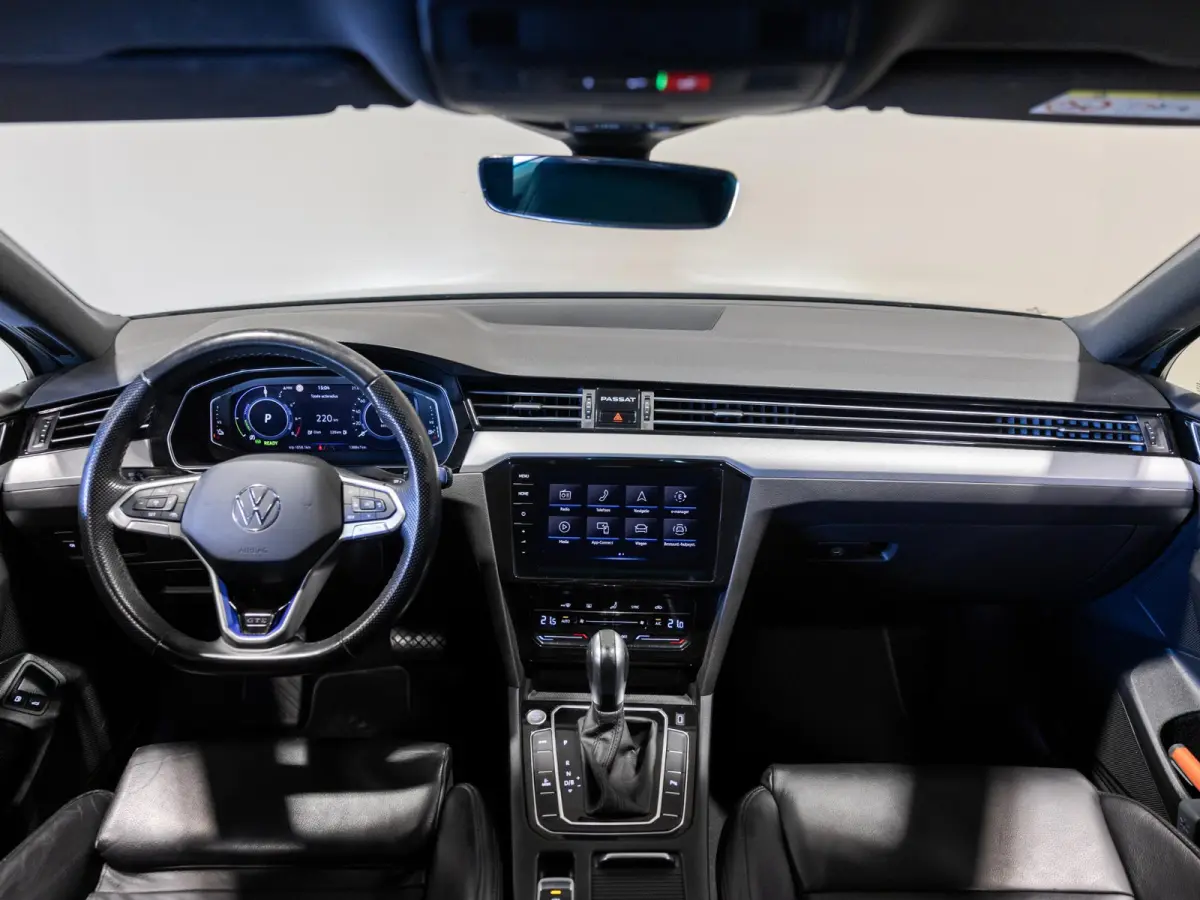 1.4 TSI PHEV GTE Business SOH 94% / 218pk / NAP / Leder / Achteruitrij camera / IQ LED /