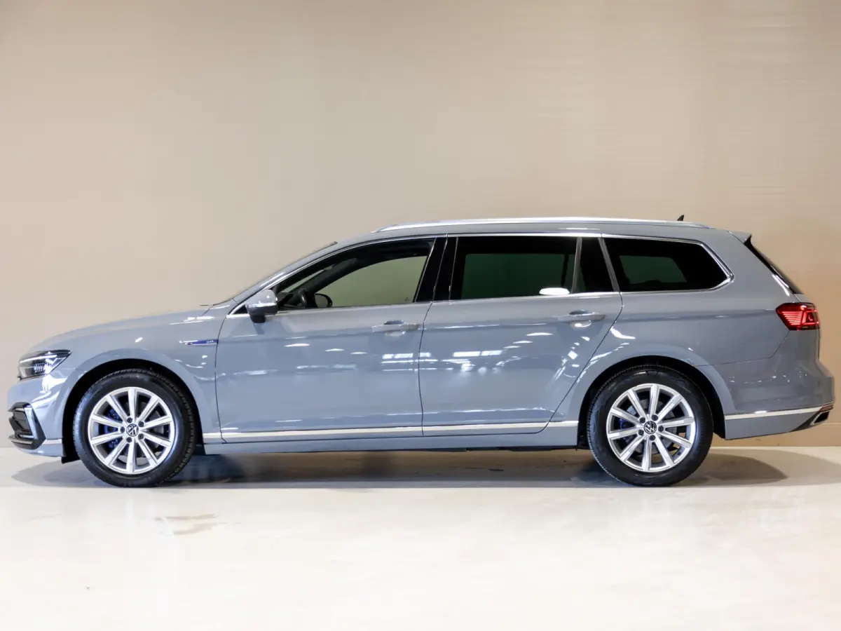 1.4 TSI PHEV GTE Business SOH 94% / 218pk / NAP / Leder / Achteruitrij camera / IQ LED /