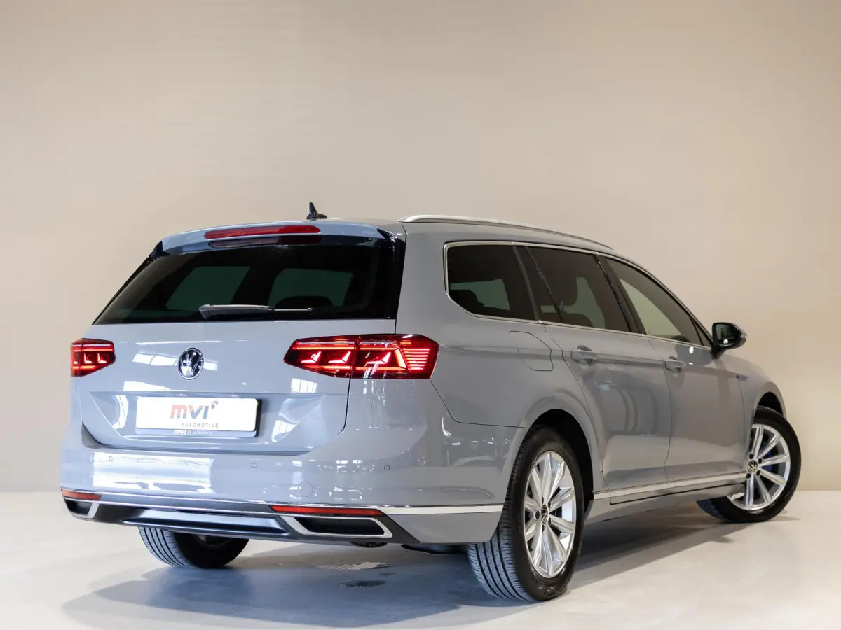 1.4 TSI PHEV GTE Business SOH 94% / 218pk / NAP / Leder / Achteruitrij camera / IQ LED /