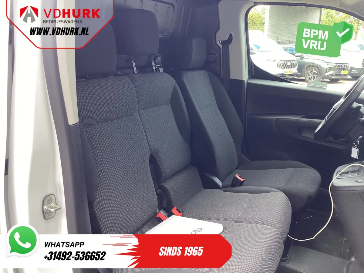 e-ProAce 50 kWh 320 km WLTP L2 3Pers./ LED/ Standkachel/ Stoelverw./ Stuurverw./ Carplay/ Camera/ PDC/ Cruise/ Airco