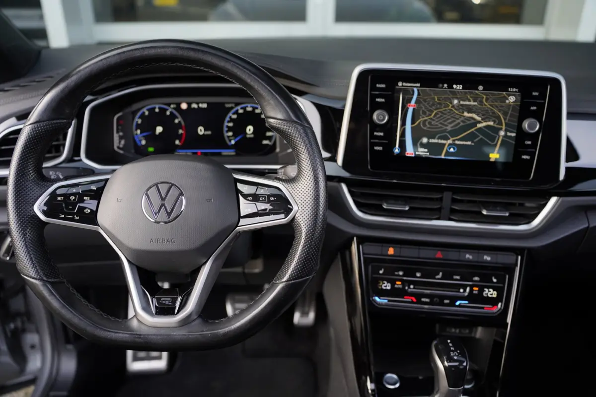 1.5 TSI R-Line DSG Pano Navi Virtual Led Cam Acc Pdc