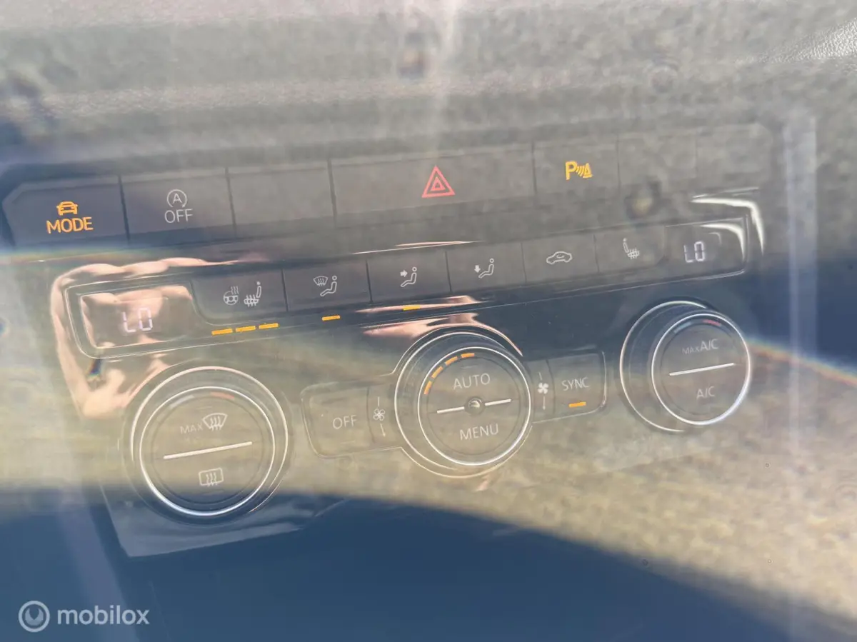 1.0 TSI Style Business | Camera | CarPlay | Stoel+Stuurverwarming