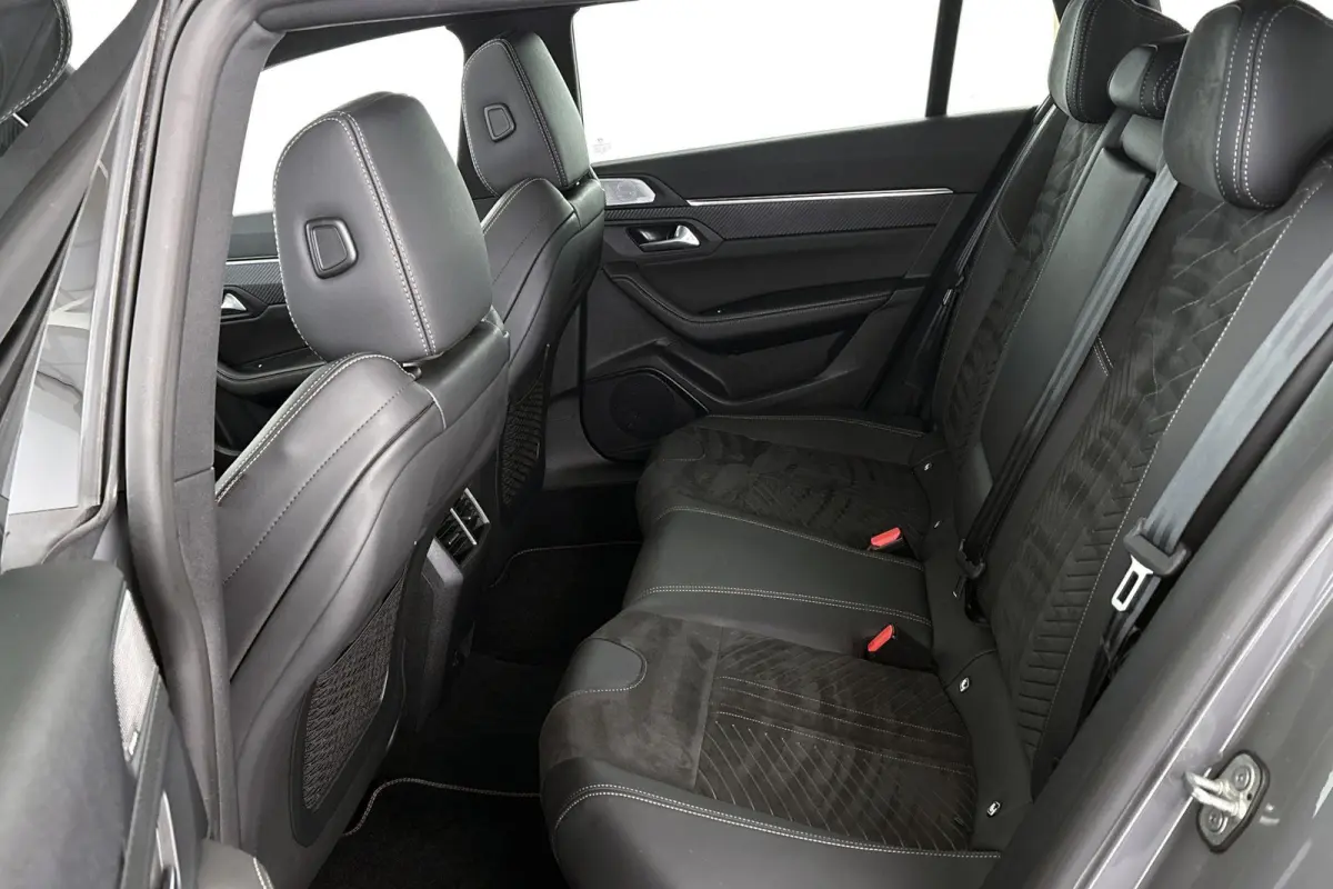 1.6 HYbrid 180 GT SOH 99% Panoramadak FOCAL Stoelverwarming