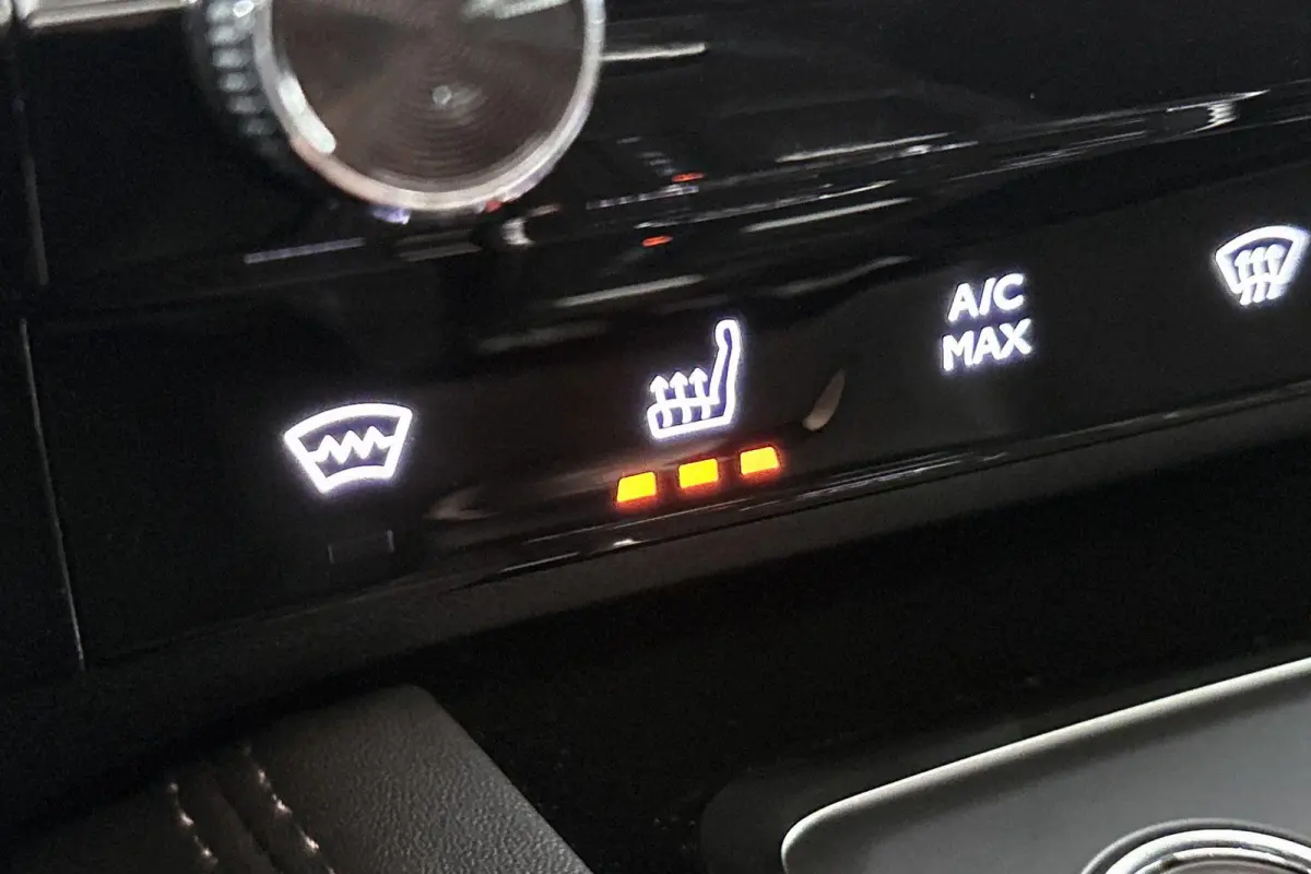 1.6 HYbrid 180 GT SOH 99% Panoramadak FOCAL Stoelverwarming