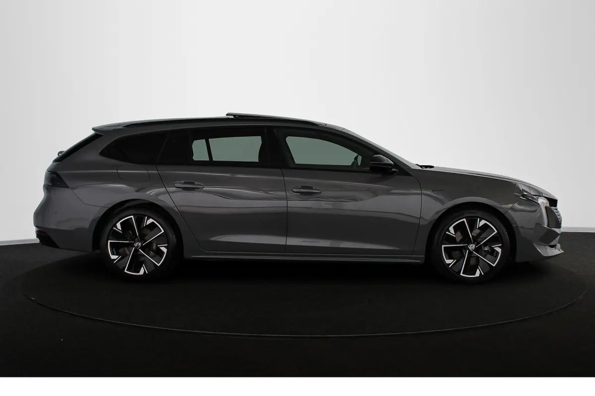 1.6 HYbrid 180 GT SOH 99% Panoramadak FOCAL Stoelverwarming