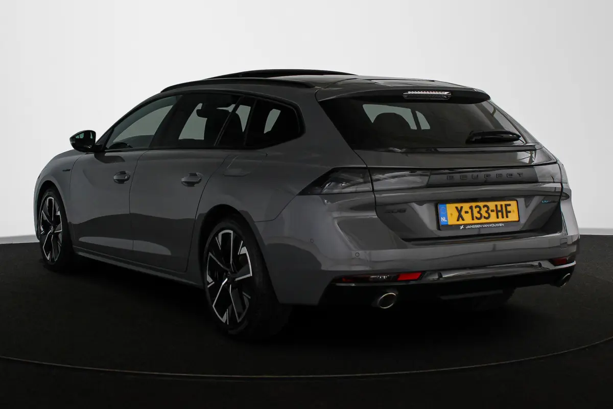 1.6 HYbrid 180 GT SOH 99% Panoramadak FOCAL Stoelverwarming