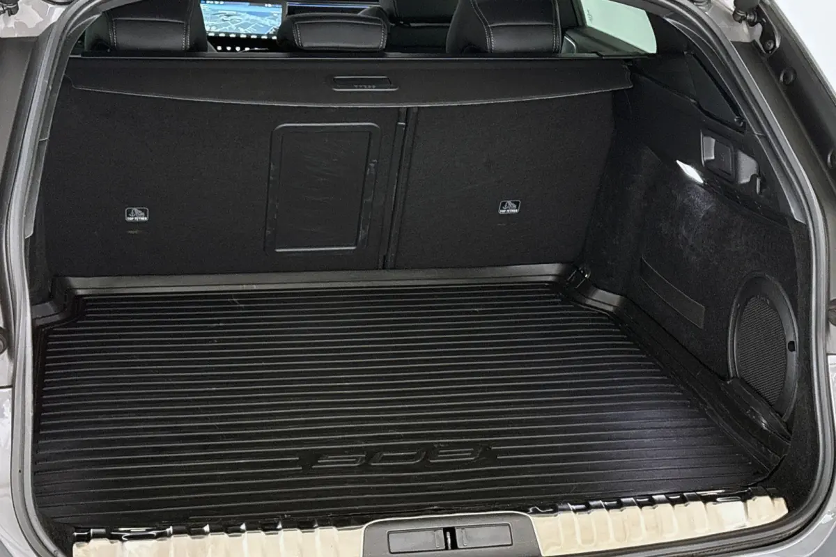 1.6 HYbrid 180 GT SOH 99% Panoramadak FOCAL Stoelverwarming