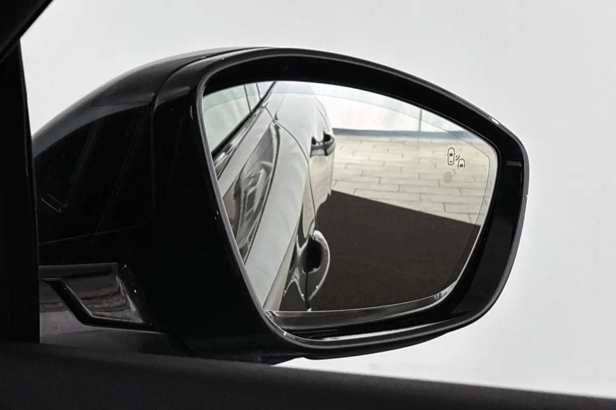 1.6 HYbrid 180 GT SOH 99% Panoramadak FOCAL Stoelverwarming