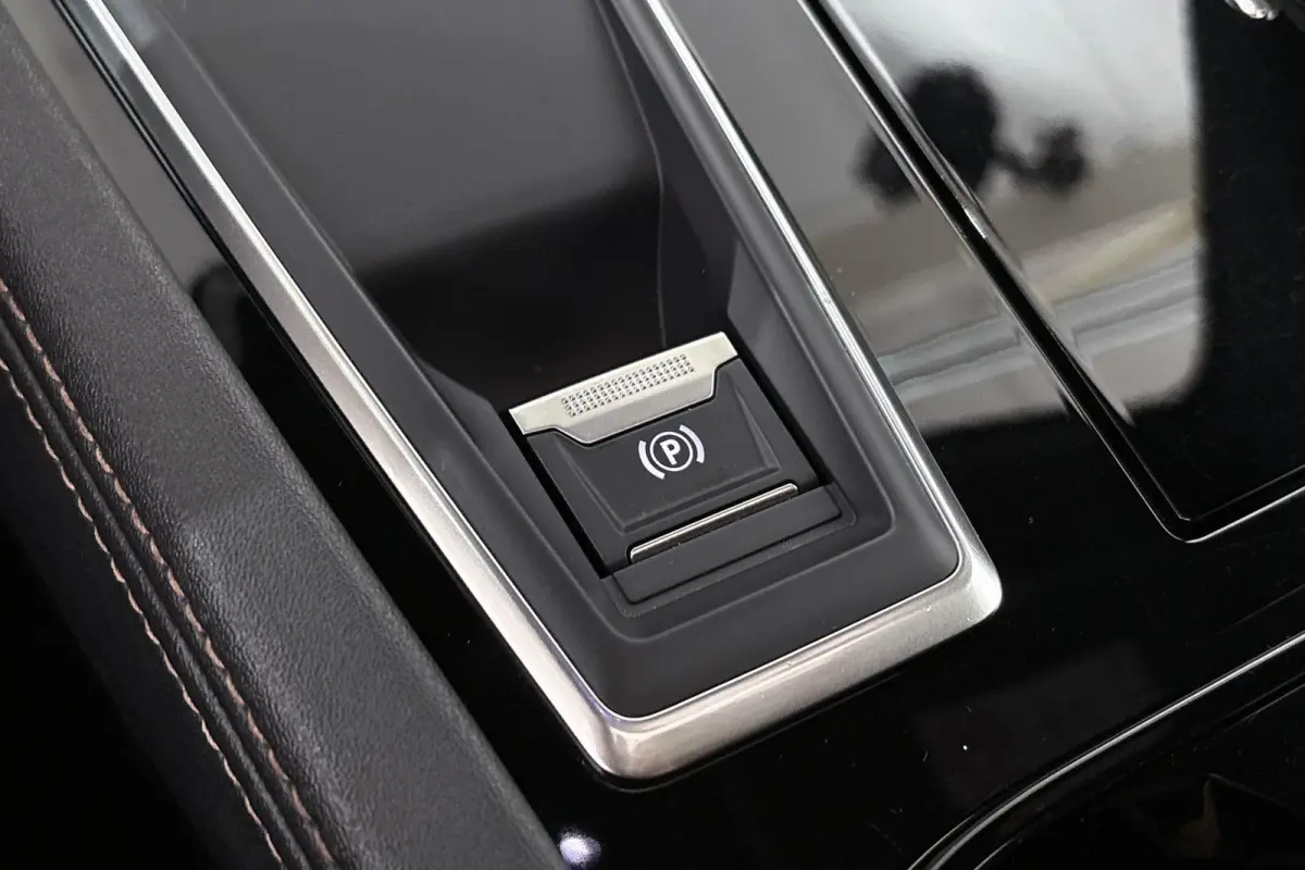 1.6 HYbrid 180 GT SOH 99% Panoramadak FOCAL Stoelverwarming