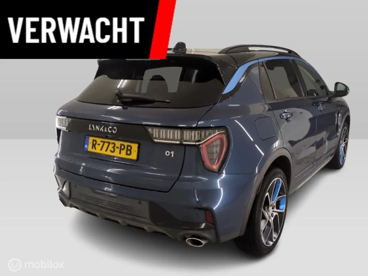 - 1.5 261PK Plug-in Hybrid, Pano, Camera , Apple Carplay✅NL AUTO