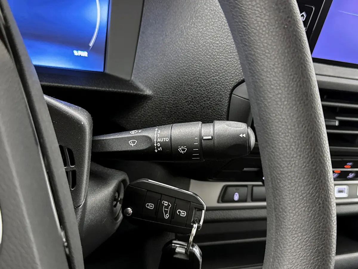 Worker Comfort Standard Range L2 50 kWh Nieuw 230km WLTP Carplay Cruise control 100% elektrisch