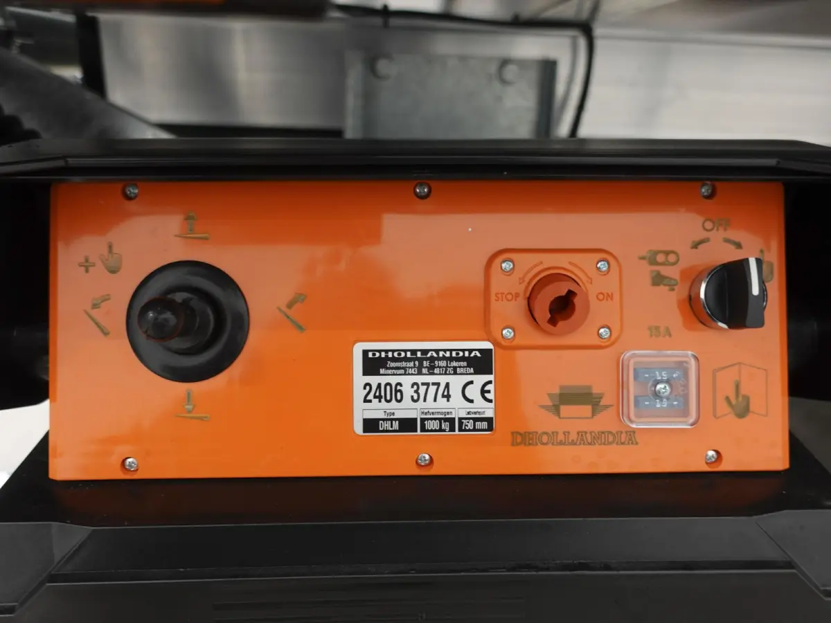 40C18 3.0 180pk Automaat Bakwagen Laadklep Airco Cruise Control Navigatie Camera