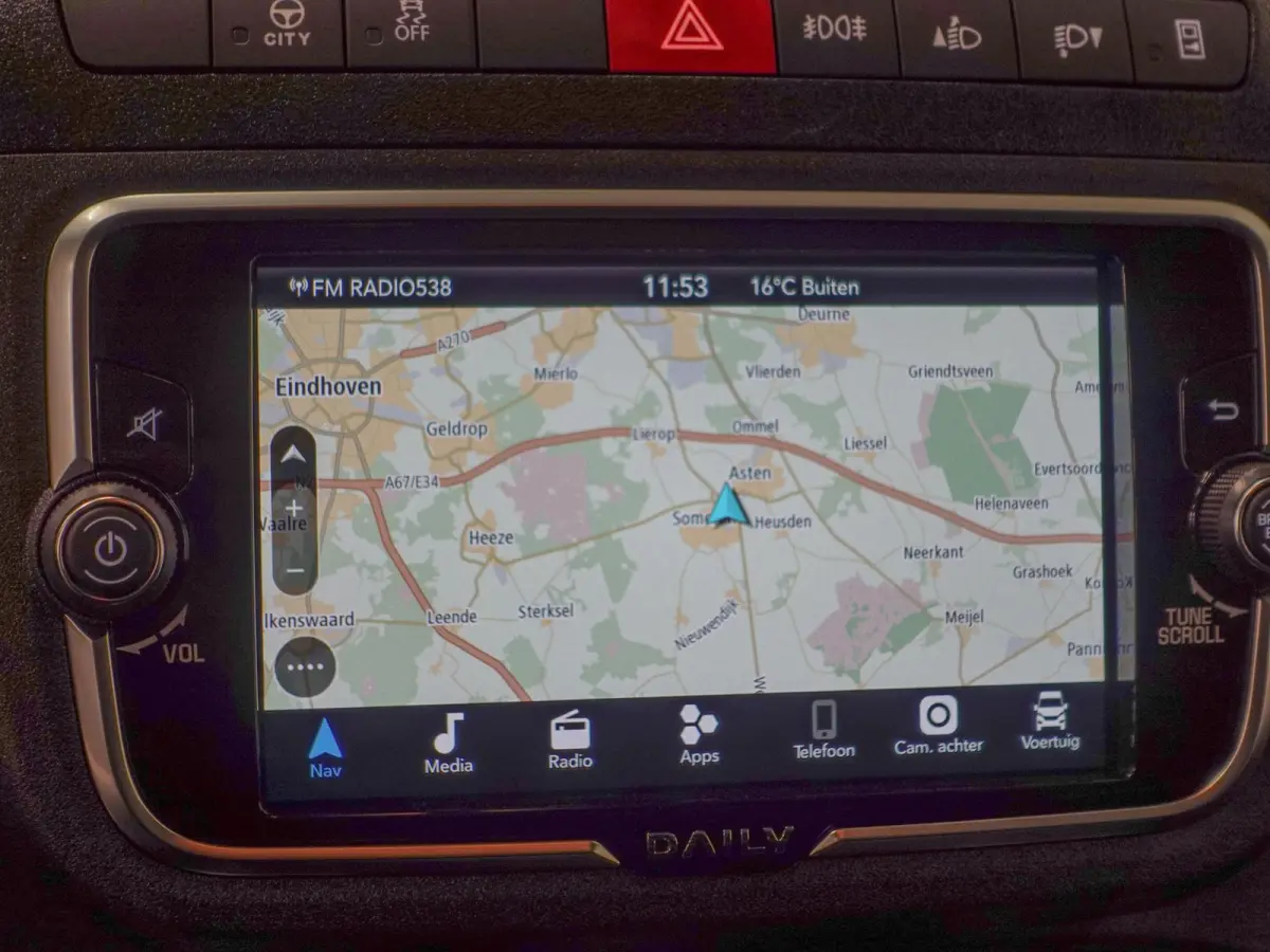 40C18 3.0 180pk Automaat Bakwagen Laadklep Airco Cruise Control Navigatie Camera