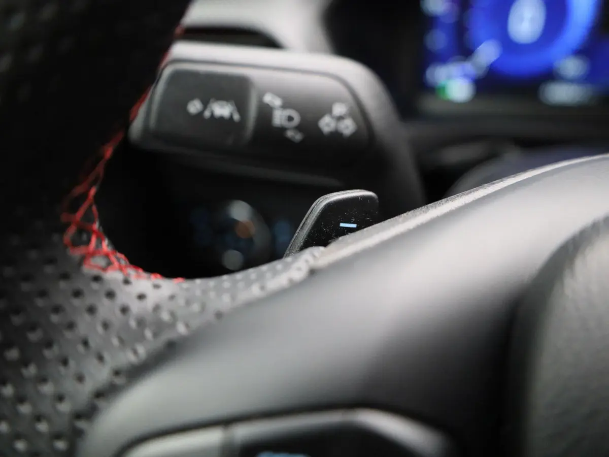 1.0 EcoBoost ST-Line X | Automaat | Apple Carplay / Android Auto | Panoramadak | Achteruitrijcamera | Parkeersensoren |