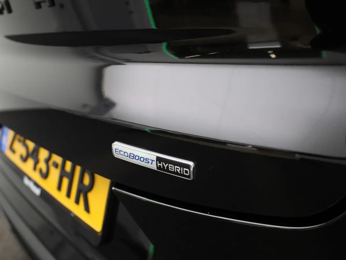 1.0 EcoBoost ST-Line X | Automaat | Apple Carplay / Android Auto | Panoramadak | Achteruitrijcamera | Parkeersensoren |