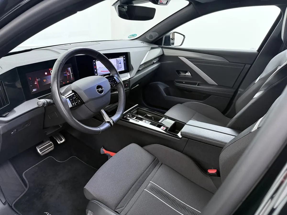 1.2 Turbo GS Trekhaak | All-seasons | Apple Carplay/Android Auto|telefoonintegratie premium | Cruise control adaptief met Stop&Go | Electronic climate controle