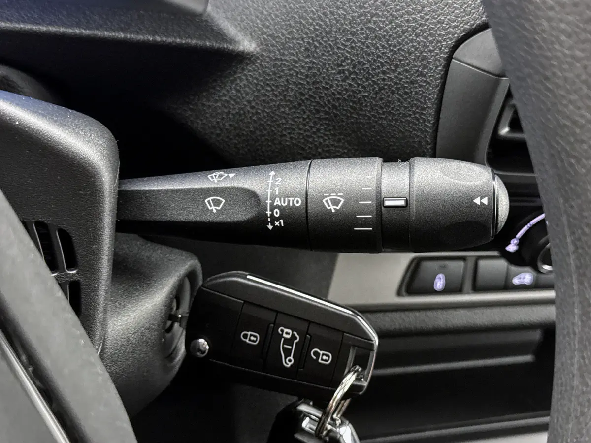 Worker Comfort Standard Range L2 50 kWh Nieuw 230km WLTP Carplay Cruise control 100% elektrisch
