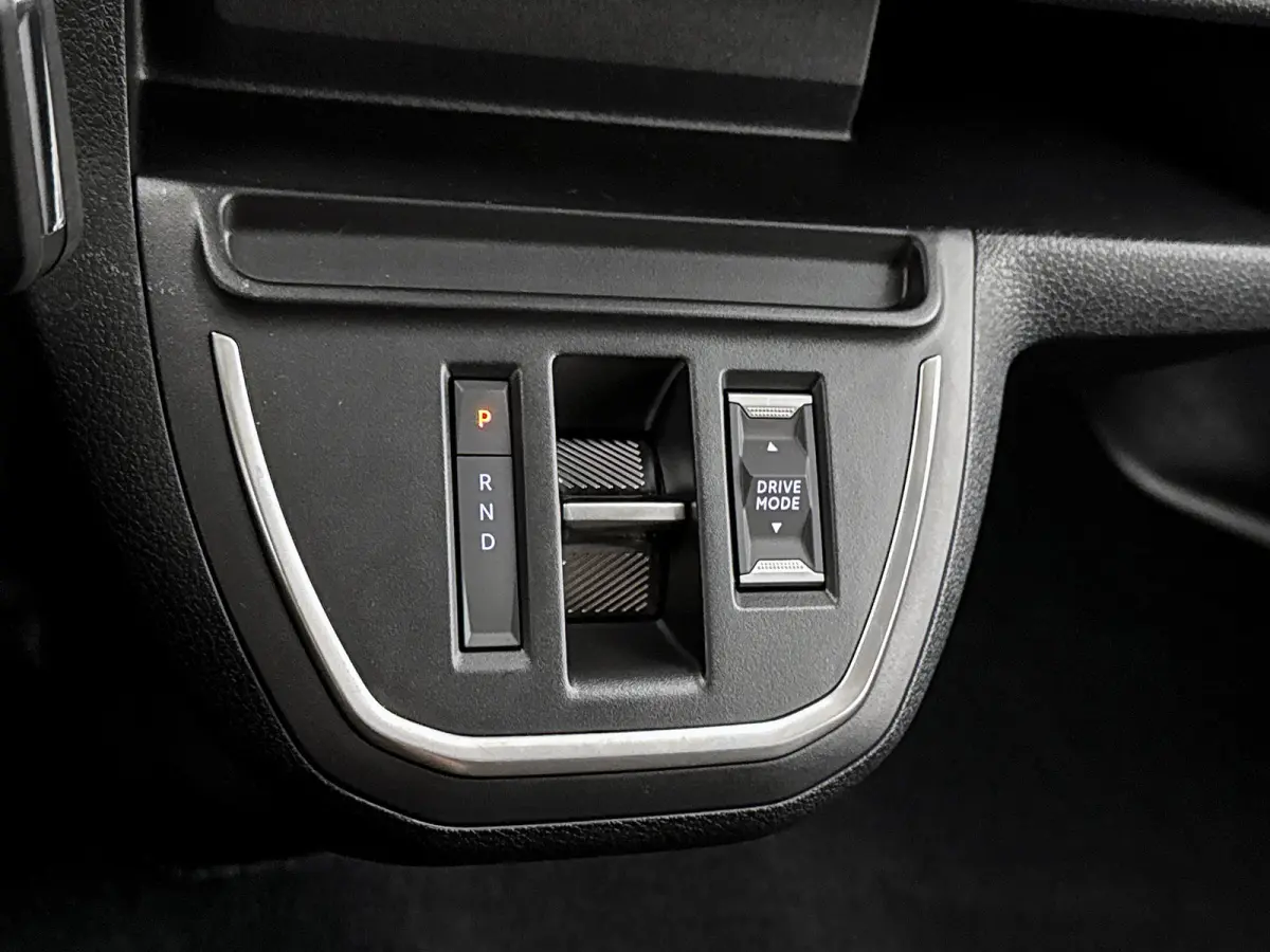 Worker Comfort Standard Range L2 50 kWh Nieuw 230km WLTP Carplay Cruise control 100% elektrisch