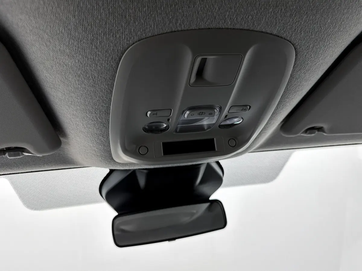 Worker Comfort Standard Range L2 50 kWh Nieuw 230km WLTP Carplay Cruise control 100% elektrisch