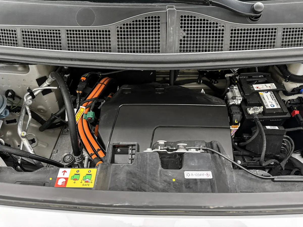 Worker Comfort Standard Range L2 50 kWh Nieuw 230km WLTP Carplay Cruise control 100% elektrisch