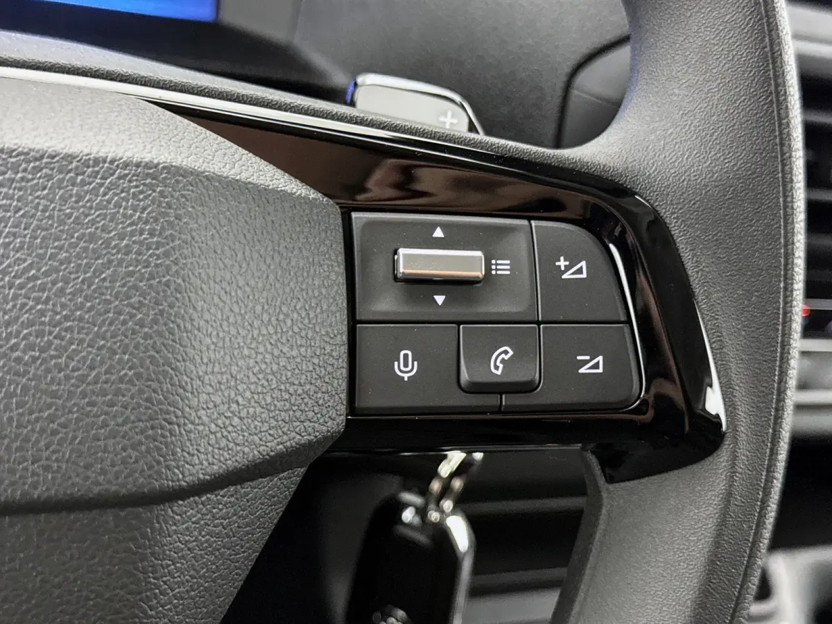 Worker Comfort Standard Range L2 50 kWh Nieuw 230km WLTP Carplay Cruise control 100% elektrisch
