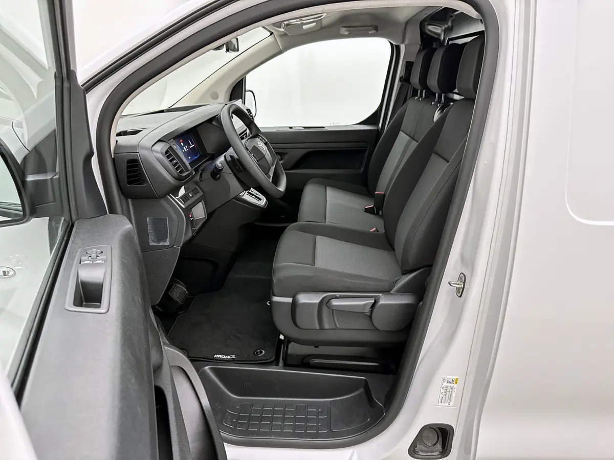Worker Comfort Standard Range L2 50 kWh Nieuw 230km WLTP Carplay Cruise control 100% elektrisch