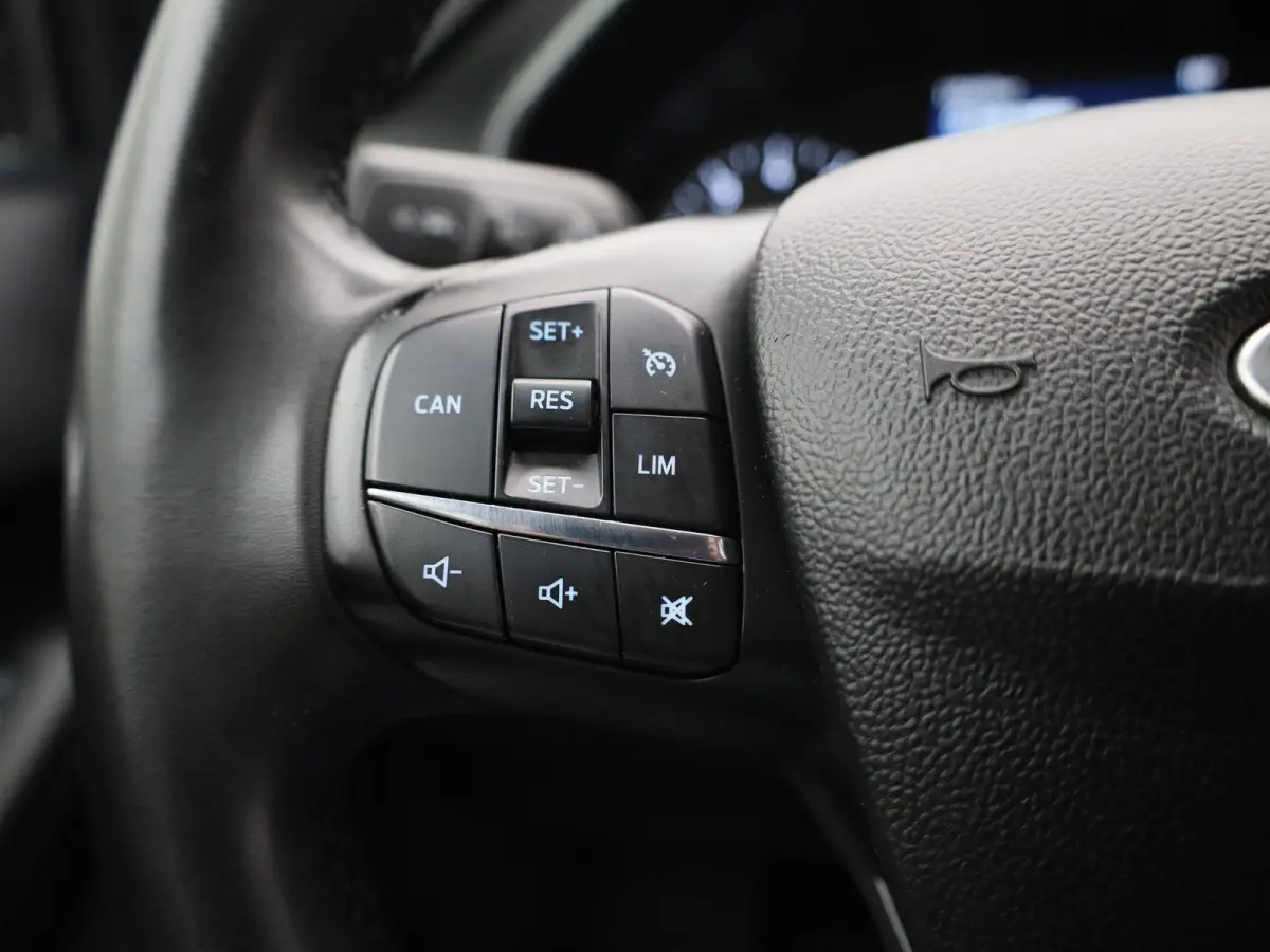 1.0i EcoBoost 92kW Aut. Connected | Apple Carplay / Android Auto | Cruisecontrol | Parkeersensoren |