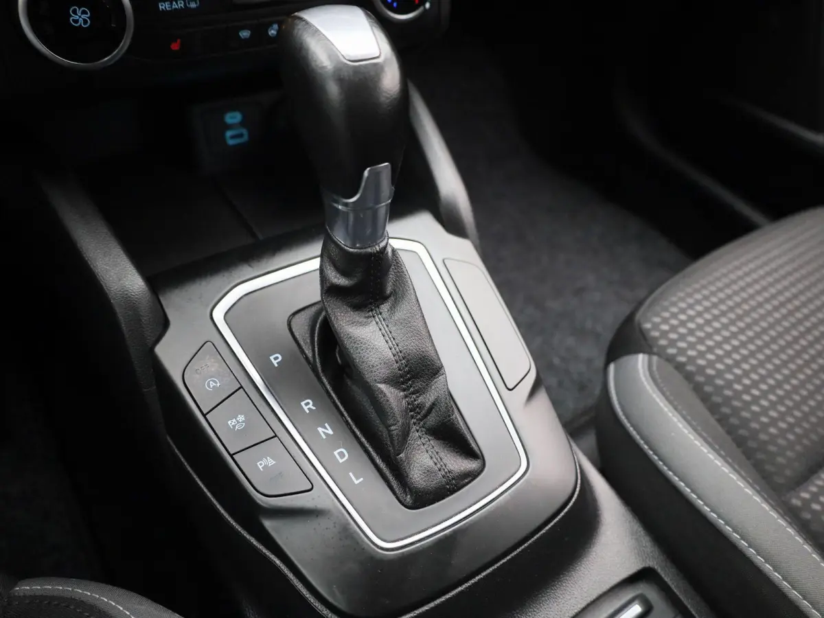 1.0i EcoBoost 92kW Aut. Connected | Apple Carplay / Android Auto | Cruisecontrol | Parkeersensoren |